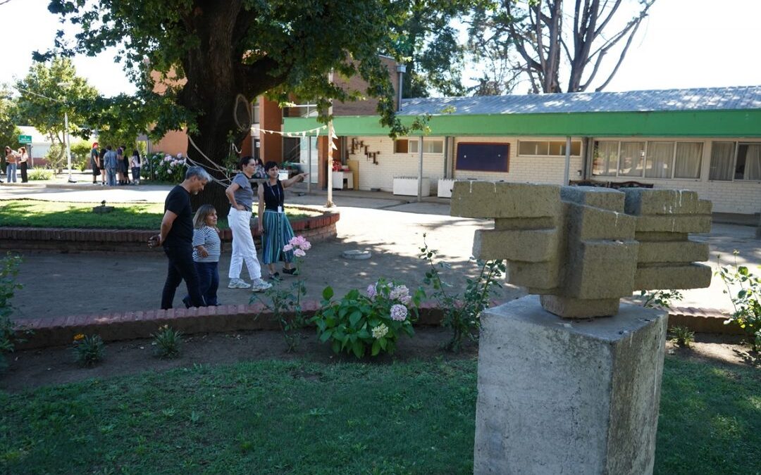Familiares de Marta Colvin visitaron su museo en el Campus Fernando May UBB